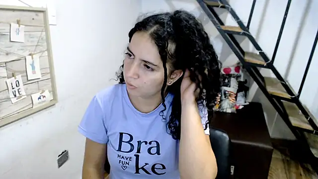 Snapshot of samantha_baby_ chatting on February 26, 2025, 11:48 pm samantha baby online show from February 26, 2025, 11:48 pm