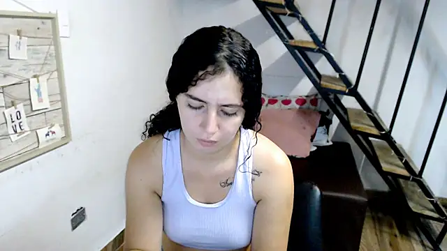 Snapshot of samantha_baby_ chatting on March 5, 2025, 11:27 pm samantha baby online show from March 5, 2025, 11:27 pm