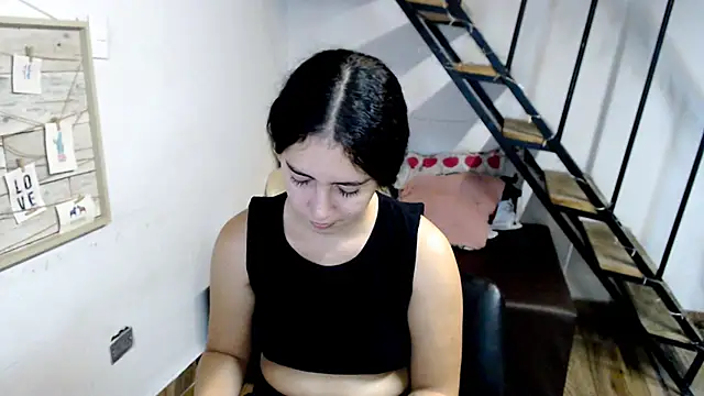 Snapshot of samantha_baby_ chatting on March 6, 2025, 9:09 pm samantha baby online show from March 6, 2025, 9:09 pm