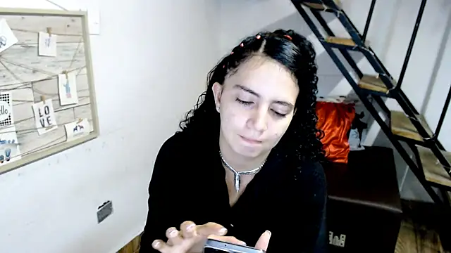 Snapshot of samantha_baby_ chatting on March 14, 2025, 9:00 pm samantha baby online show from March 14, 2025, 9:00 pm