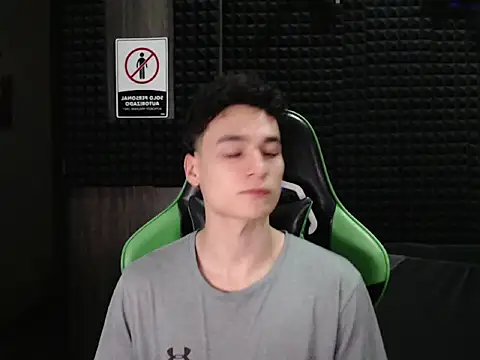 Curly Angel24 online show from December 20, 2025, 1:12 am