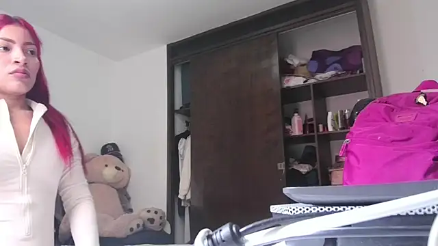 ari sexy1 online show from December 3, 2025, 5:44 pm