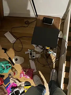 la chiennete online show from October 20, 2025, 8:31 pm