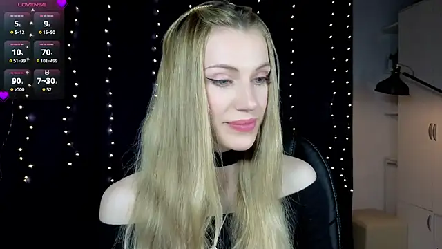 Lilianna Just online show from February 25, 2025, 4:21 pm