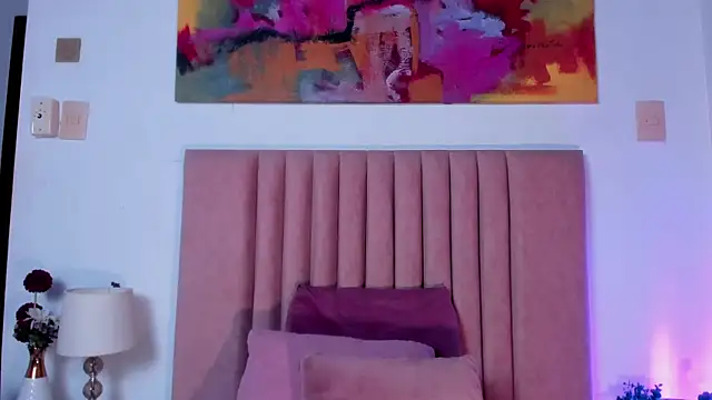 NoraDasilva online show from March 12, 2025, 12:31 am