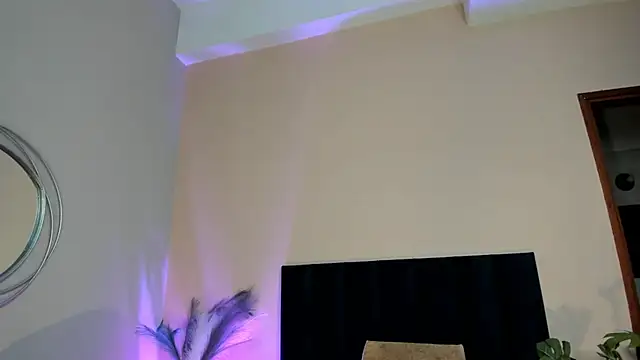 NoraDasilva online show from January 7, 2026, 12:46 am