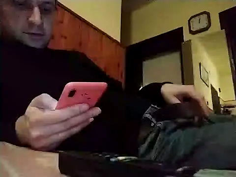 Snapshot of popperspair chatting on January 28, 2025, 11:07 pm popperspair online show from January 28, 2025, 11:07 pm