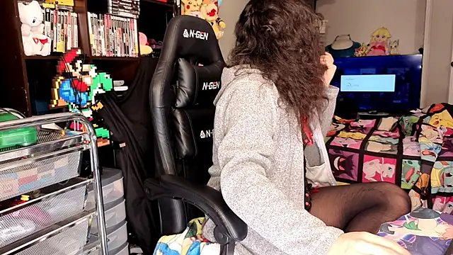 ShinyCherub online show from April 9, 2026, 1:16 am