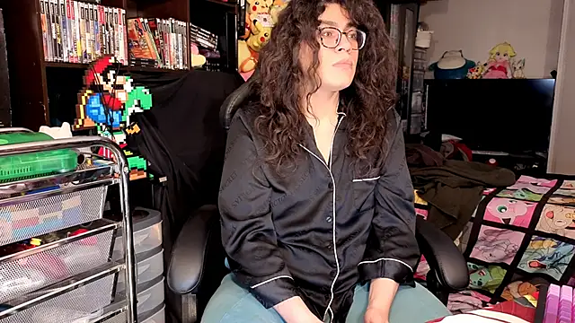 ShinyCherub online show from April 18, 2026, 6:23 pm