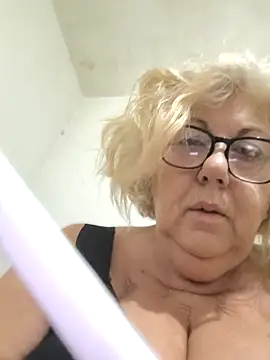 Merilulla online show from November 17, 2025, 5:08 pm