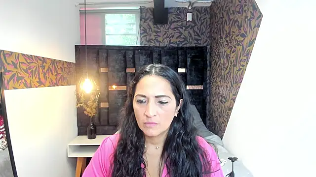 KatteMilf online show from April 18, 2026, 7:29 pm
