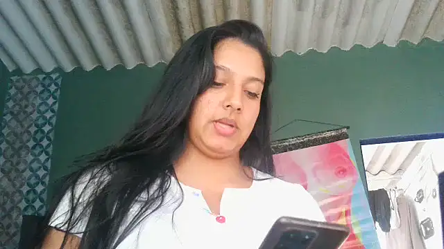 almaswan1 online show from September 24, 2025, 7:06 pm