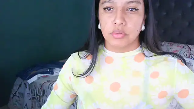 almaswan1 online show from November 25, 2025, 4:29 pm