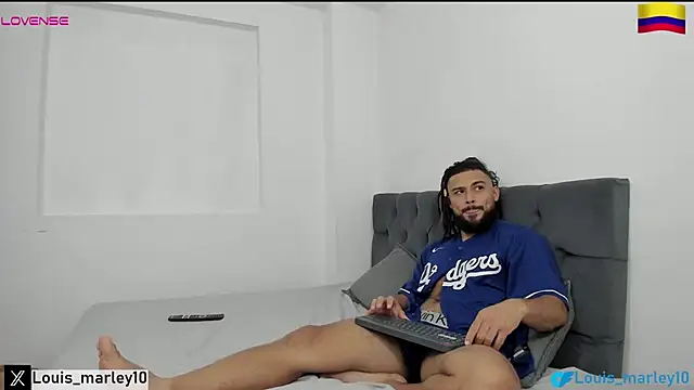 Louis marley   online show from March 31, 2026, 8:53 pm