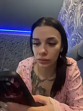 Queen of pain online show from January 9, 2026, 8:17 am