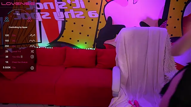 Snapshot of Daenerys_Daenn chatting on December 12, 2024, 9:40 am Daenerys Daenn online show from December 12, 2024, 9:40 am