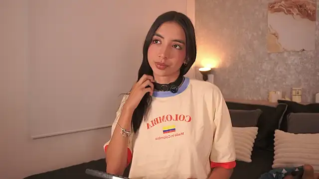 Snapshot of LillyThompson chatting on June 28, 2026, 11:00 pm LillyThompson online show from June 28, 2026, 11:00 pm