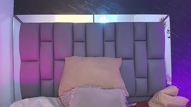  MiaBrown  online show from February 25, 2026, 12:04 pm