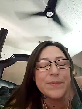 angelbaby1998 online show from December 22, 2025, 5:32 pm