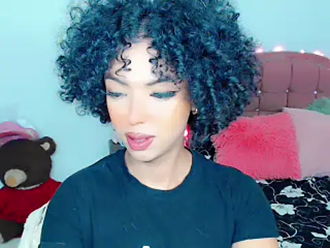 Tanedra collings online show from March 18, 2025, 3:20 am