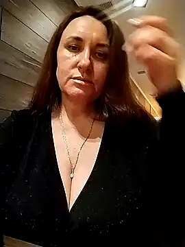 DonnaMagdalena online show from March 14, 2025, 7:23 pm