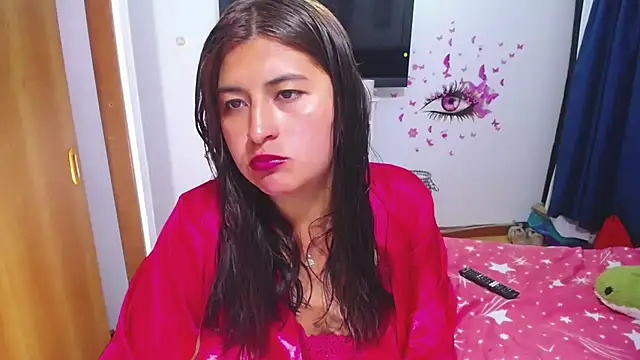 Yunhot  online show from March 19, 2026, 1:53 am