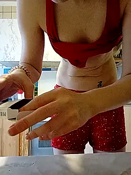  Sweet Love  online show from January 28, 2025, 11:28 am