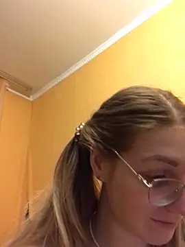  Sweet Love  online show from January 30, 2025, 8:10 pm