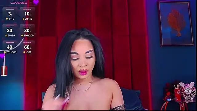 MadyLuxxx online show from October 21, 2025, 6:41 pm