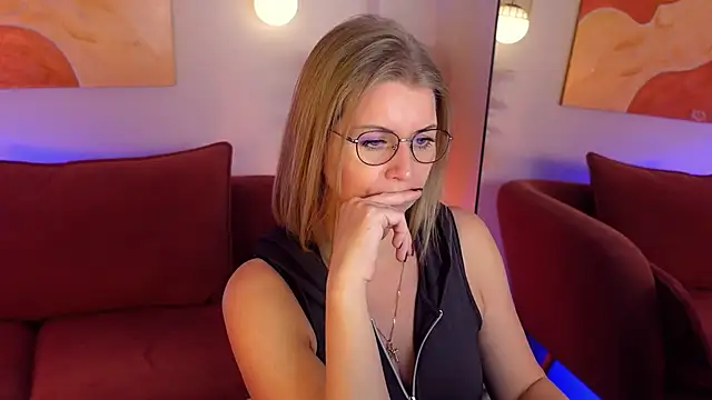 Annie Light online show from January 19, 2026, 6:06 am