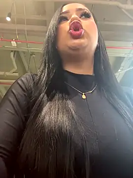 Luisa Fernandaa online show from October 5, 2025, 9:24 pm