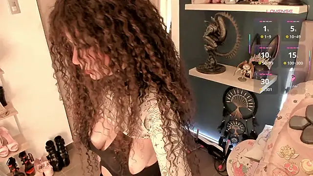 Orianna reed  online show from November 13, 2025, 11:25 pm