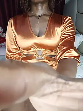 Snapshot of NicRaisaa chatting on June 7, 2026, 6:55 pm NicRaisaa online show from June 7, 2026, 6:55 pm