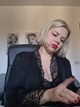 Ladykaos online show from May 20, 2026, 1:17 pm