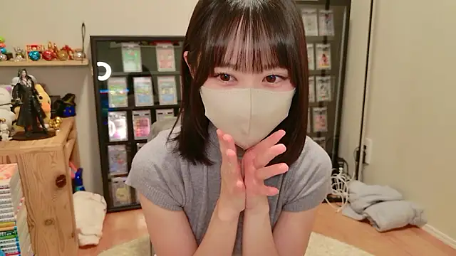 Snapshot of HIKARI_x0 chatting on October 21, 2025, 2:18 pm HIKARI x0 online show from October 21, 2025, 2:18 pm