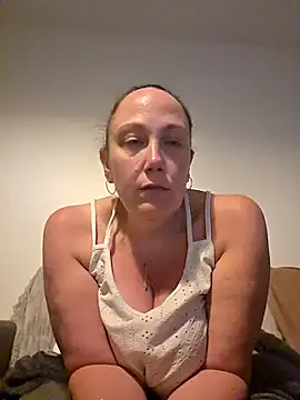 Wisie Cutie online show from April 2, 2026, 10:07 pm