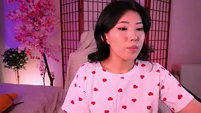 Wendy  Hills online show from September 19, 2025, 5:42 am