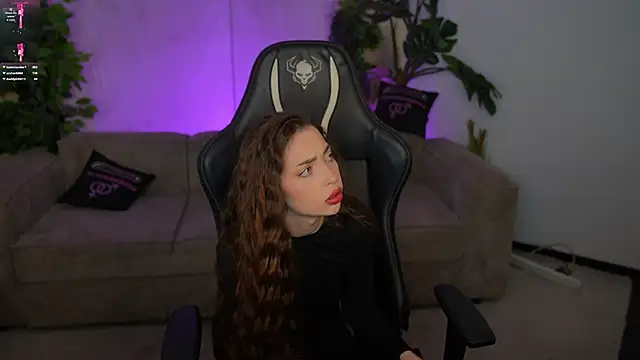 Kate054 online show from November 19, 2025, 3:12 pm