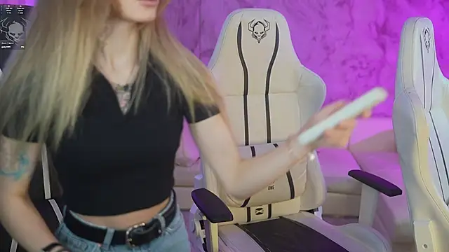 Kisasolo online show from March 5, 2025, 4:02 pm