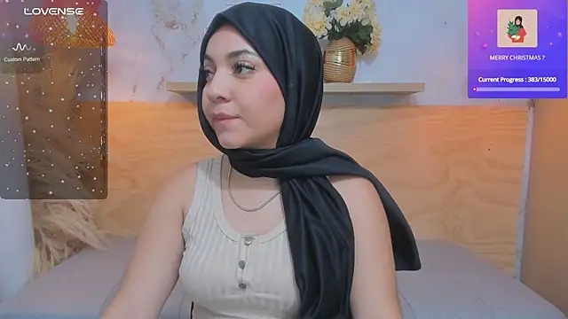 Snapshot of Sooffii_1 chatting on December 23, 2024, 10:33 pm Sooffii 1 online show from December 23, 2024, 10:33 pm