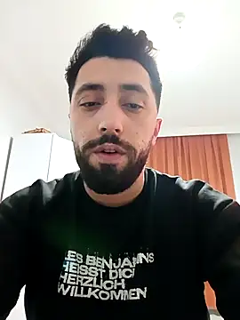 Snapshot of Rakiyy34 chatting on March 3, 2025, 10:10 pm Rakiyy34 online show from March 3, 2025, 10:10 pm