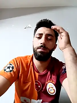 Snapshot of Rakiyy34 chatting on October 15, 2025, 1:11 pm Rakiyy34 online show from October 15, 2025, 1:11 pm