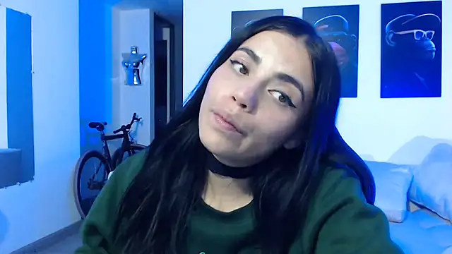 Snapshot of i_am_nina_ chatting on January 7, 2025, 12:55 am i am nina online show from January 7, 2025, 12:55 am