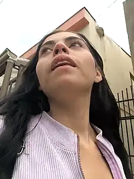 Snapshot of i_am_nina_ chatting on February 9, 2025, 4:18 pm i am nina online show from February 9, 2025, 4:18 pm
