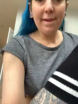 Snapshot of MissCumberdale chatting on January 5, 2025, 8:42 pm MissCumberdale online show from January 5, 2025, 8:42 pm