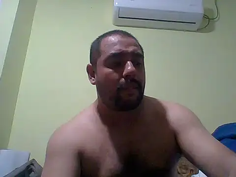 Snapshot of Blackcharro888 chatting on July 29, 2026, 12:53 am Blackcharro888 online show from July 29, 2026, 12:53 am