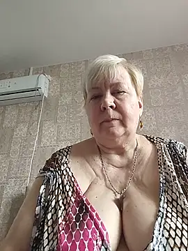 EffectFiona online show from March 21, 2026, 11:48 am