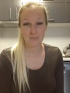 Snapshot of MaviePearl chatting on January 23, 2025, 9:08 am MaviePearl online show from January 23, 2025, 9:08 am