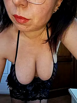 latuabirba online show from March 16, 2026, 10:41 am