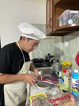 andrewmhilton  online show from March 21, 2025, 2:39 am